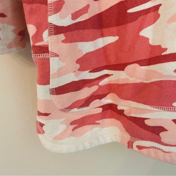 T By Talbots Pink Camo Classic French Terry Pullover Sweatshirt Medium Top - Picture 9 of 9